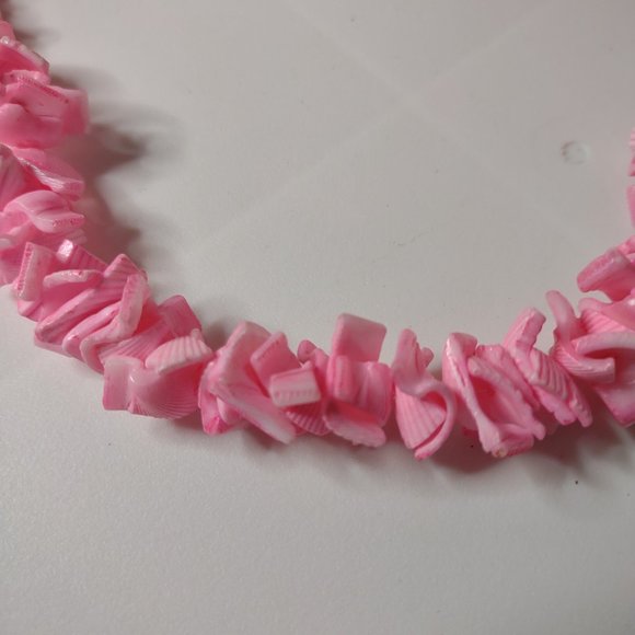 Cute Pink Shell Necklace 17 Inches Long - Picture 8 of 11